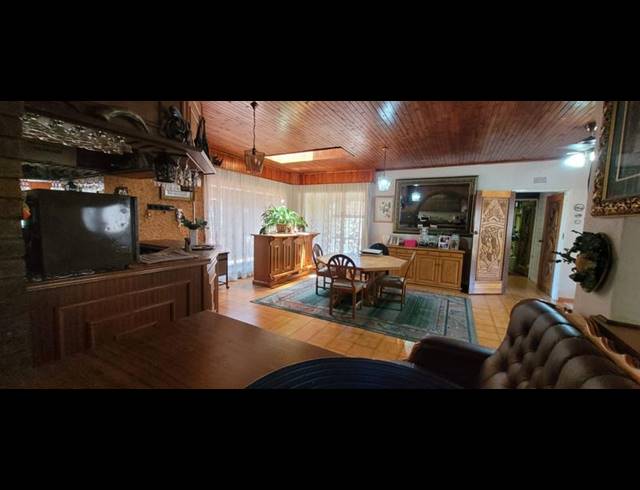 4 BEDROOM HOUSE FOR SALE IN MAYBERRY PARK